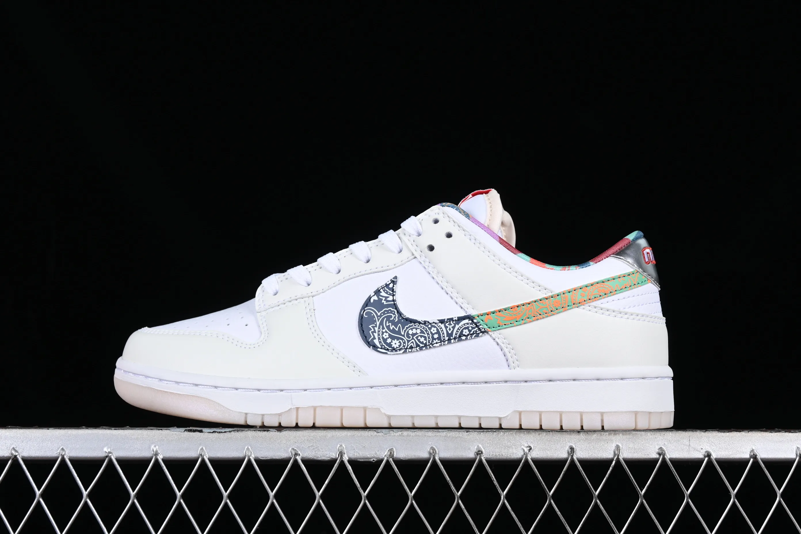 All Categories Nk SB Dunk Series Nk SB Dunk Low Low-top Shoes Nk Dunk Low "Paisley" New Cashew Flower SB Low-top Casual Sports Skateboard Shoes FN8913-141